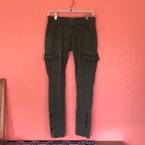 🌺Levi’s low rise army cargo pants